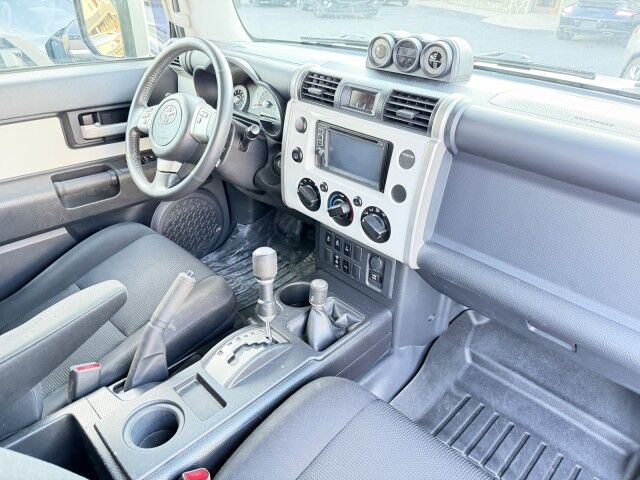 2013 Toyota FJ Cruiser Whitehall PA
