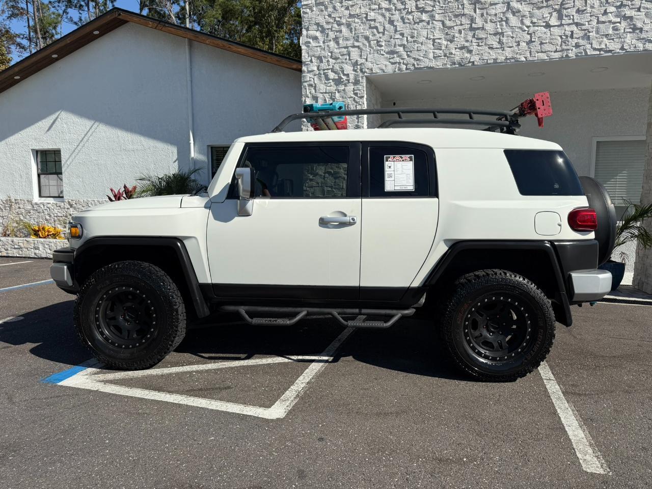 2013 Toyota FJ Cruiser RWD 4dr Auto (Natl)