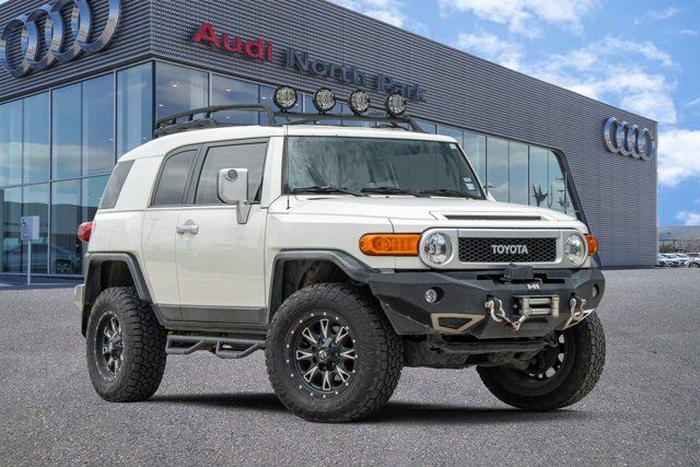 2013 Toyota FJ Cruiser SR