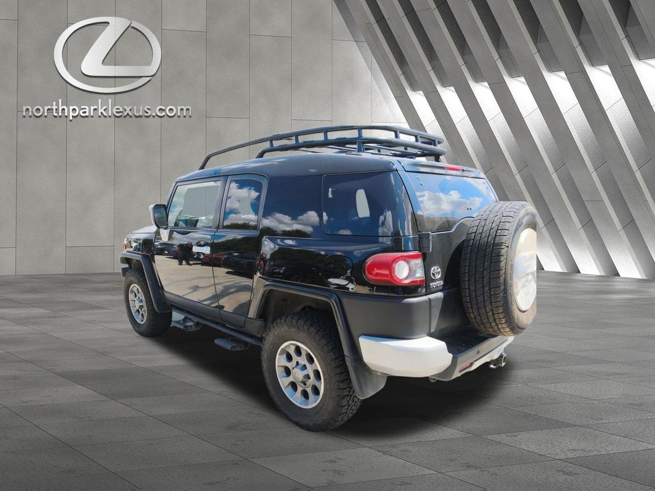 2013 Toyota FJ Cruiser SR