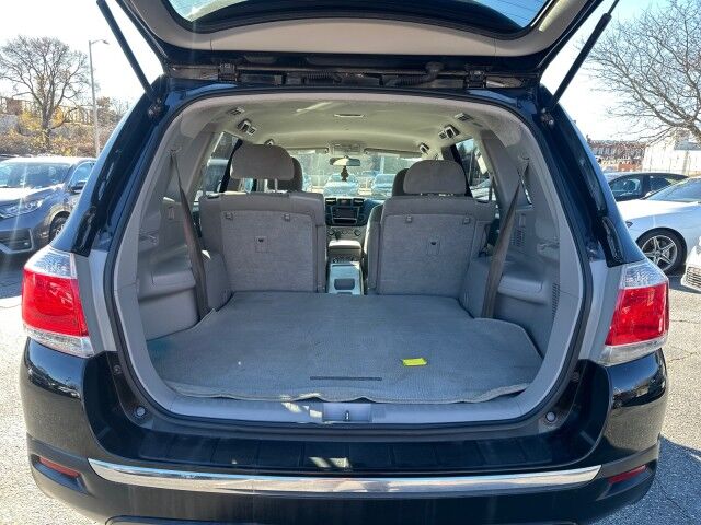 2013 Toyota Highlander  Worcester MA