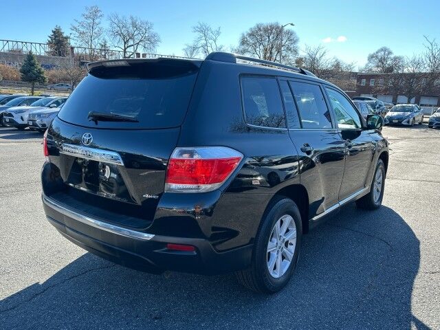2013 Toyota Highlander  Worcester MA