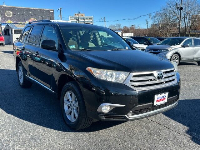 2013 Toyota Highlander  Worcester MA