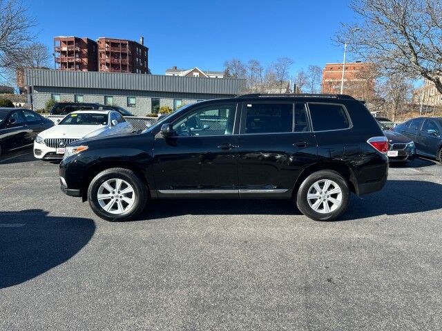 2013 Toyota Highlander  Worcester MA