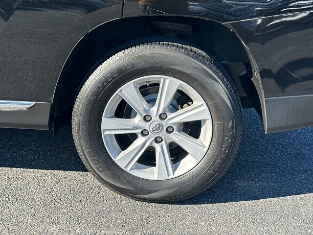 2013 Toyota Highlander  Worcester MA