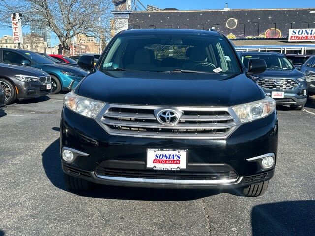 2013 Toyota Highlander  Worcester MA