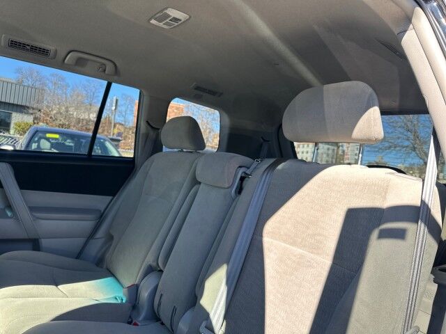 2013 Toyota Highlander  Worcester MA