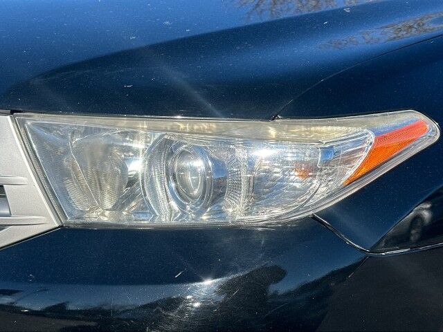 2013 Toyota Highlander  Worcester MA