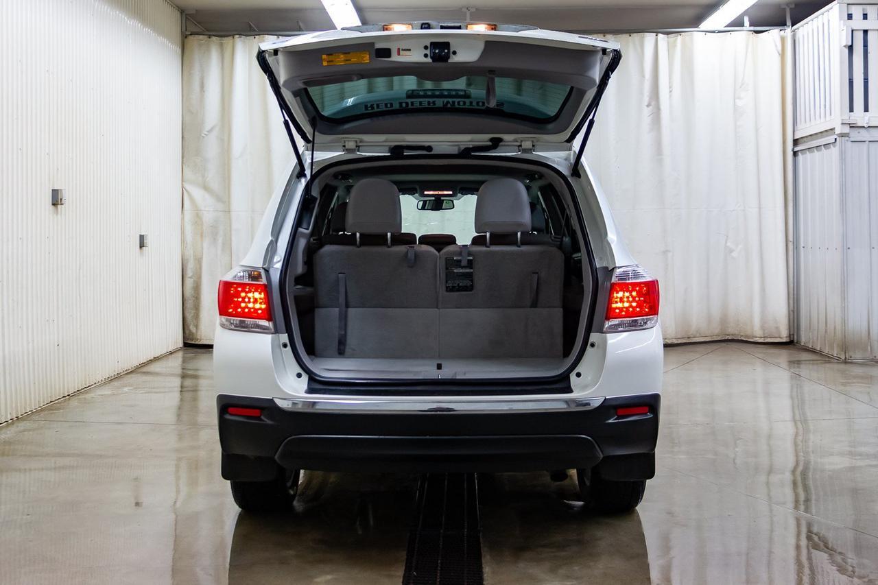 2013 Toyota Highlander AWD Limited 3rd Row Leather Roof nav Red Deer AB