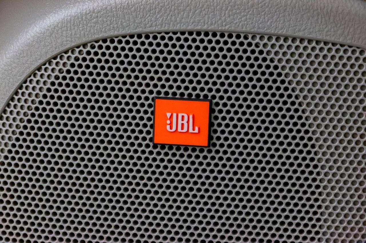 2013 Toyota Highlander AWD Limited 3rd Row Leather Roof nav Red Deer AB