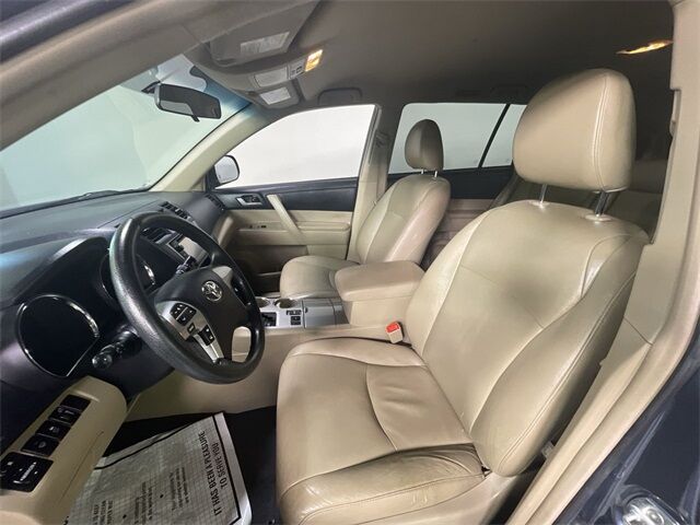 2013 Toyota Highlander Base Columbia SC