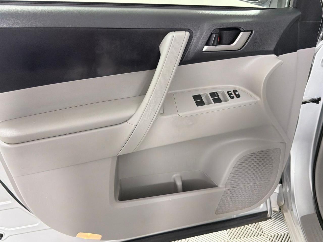 2013 Toyota Highlander Hybrid Base Fredericksburg VA