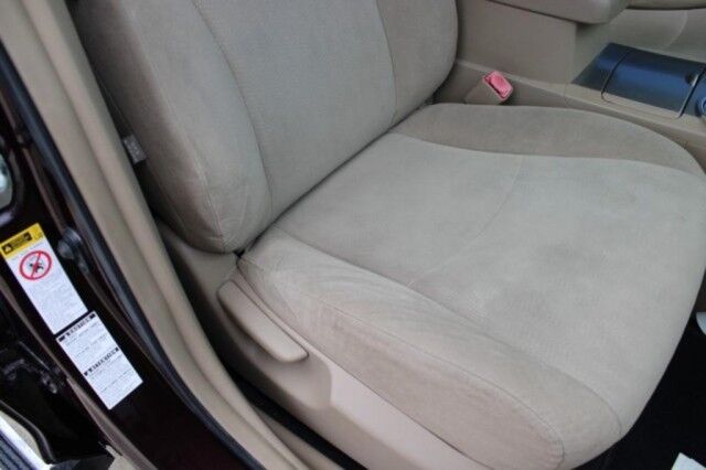 2013 Toyota Highlander PLUS 4X4 Melbourne FL