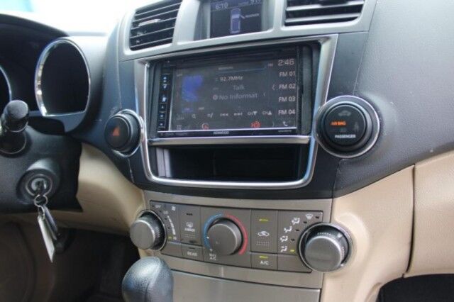 2013 Toyota Highlander PLUS 4X4 Melbourne FL