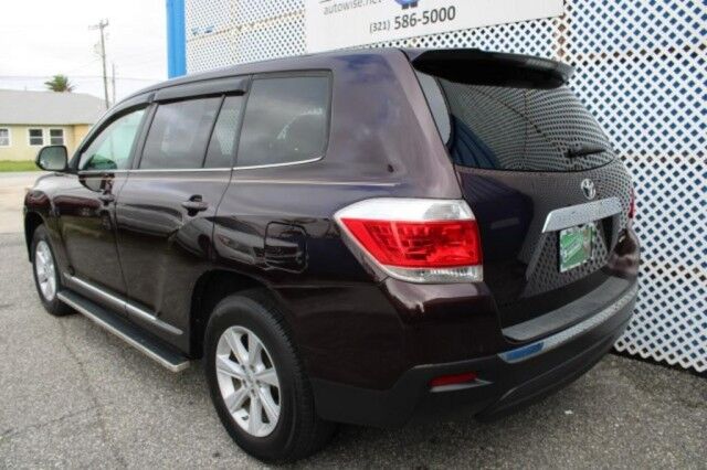 2013 Toyota Highlander PLUS 4X4 Melbourne FL