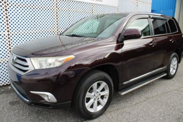 2013 Toyota Highlander PLUS 4X4 Melbourne FL