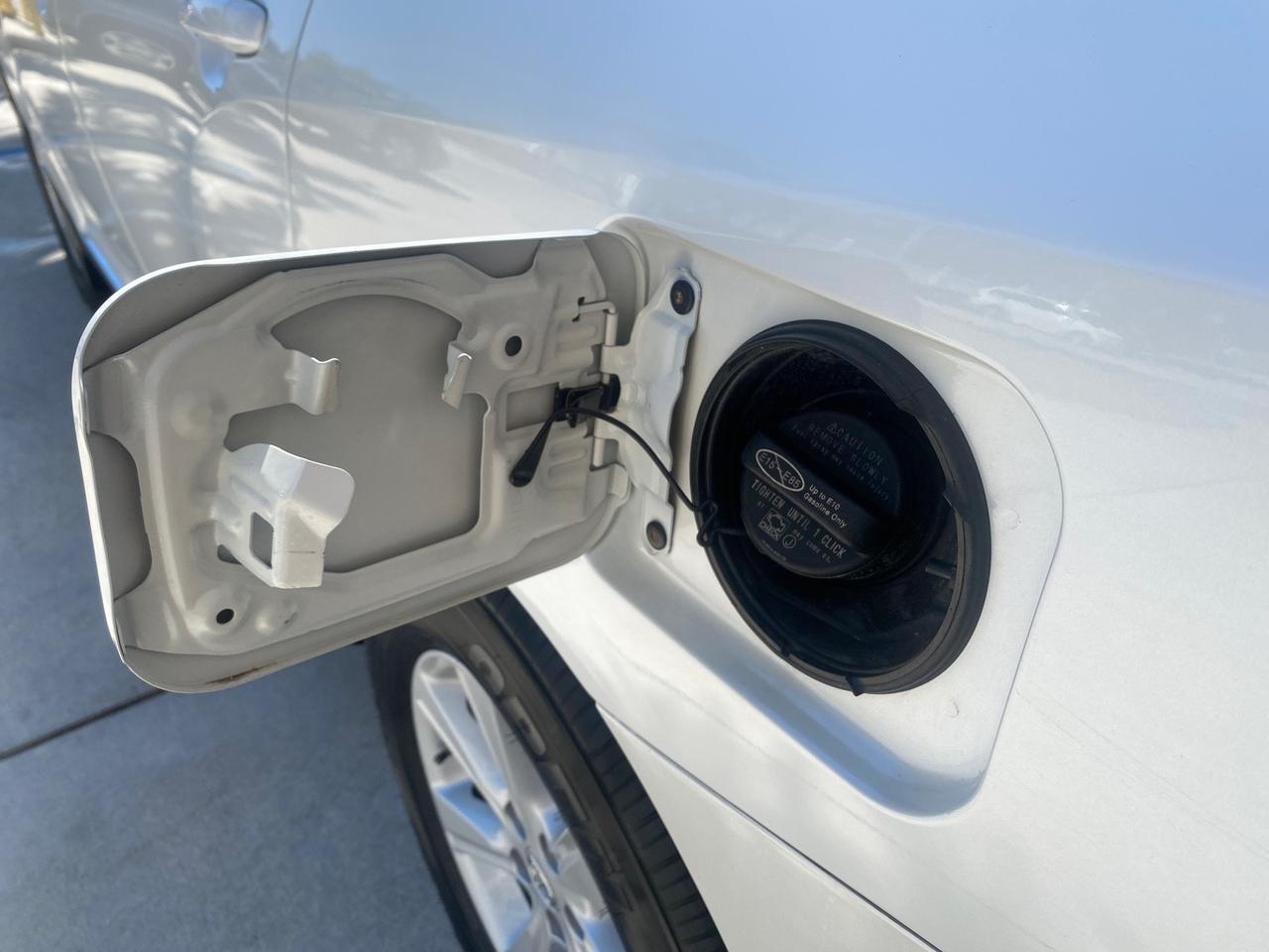 2013 Toyota Highlander Plus LOW MILES 42,200 1 OWNER Pompano Beach FL