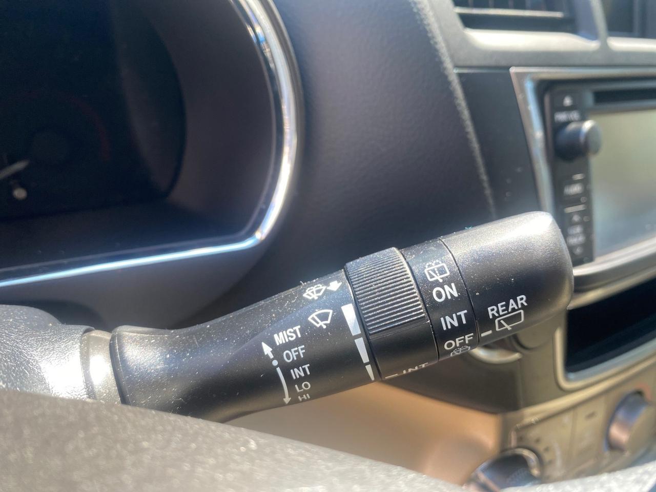 2013 Toyota Highlander Plus LOW MILES 42,200 1 OWNER Pompano Beach FL