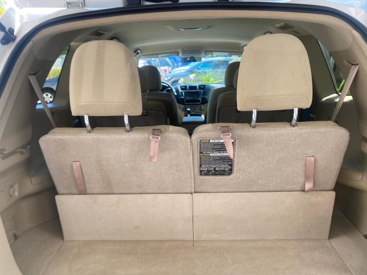 2013 Toyota Highlander Plus LOW MILES 42,200 1 OWNER Pompano Beach FL