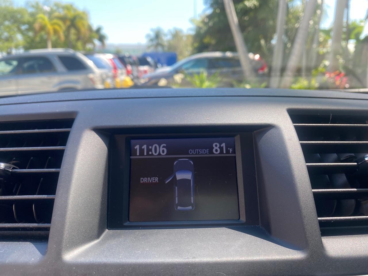 2013 Toyota Highlander Plus LOW MILES 42,200 1 OWNER Pompano Beach FL