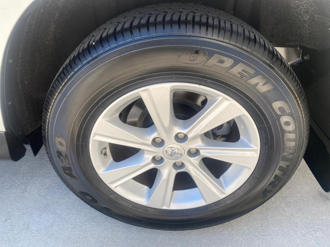 2013 Toyota Highlander Plus LOW MILES 42,200 1 OWNER Pompano Beach FL