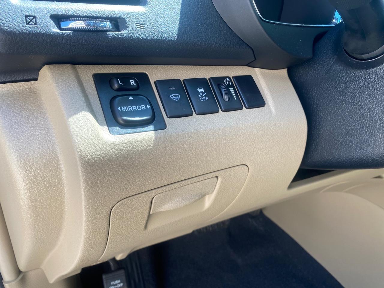 2013 Toyota Highlander Plus LOW MILES 42,200 1 OWNER Pompano Beach FL