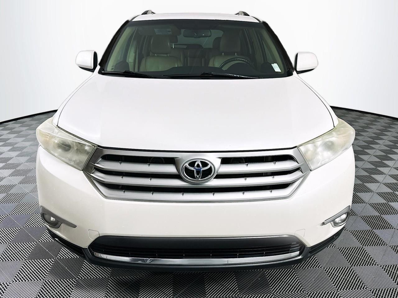 2013 Toyota Highlander Plus V6