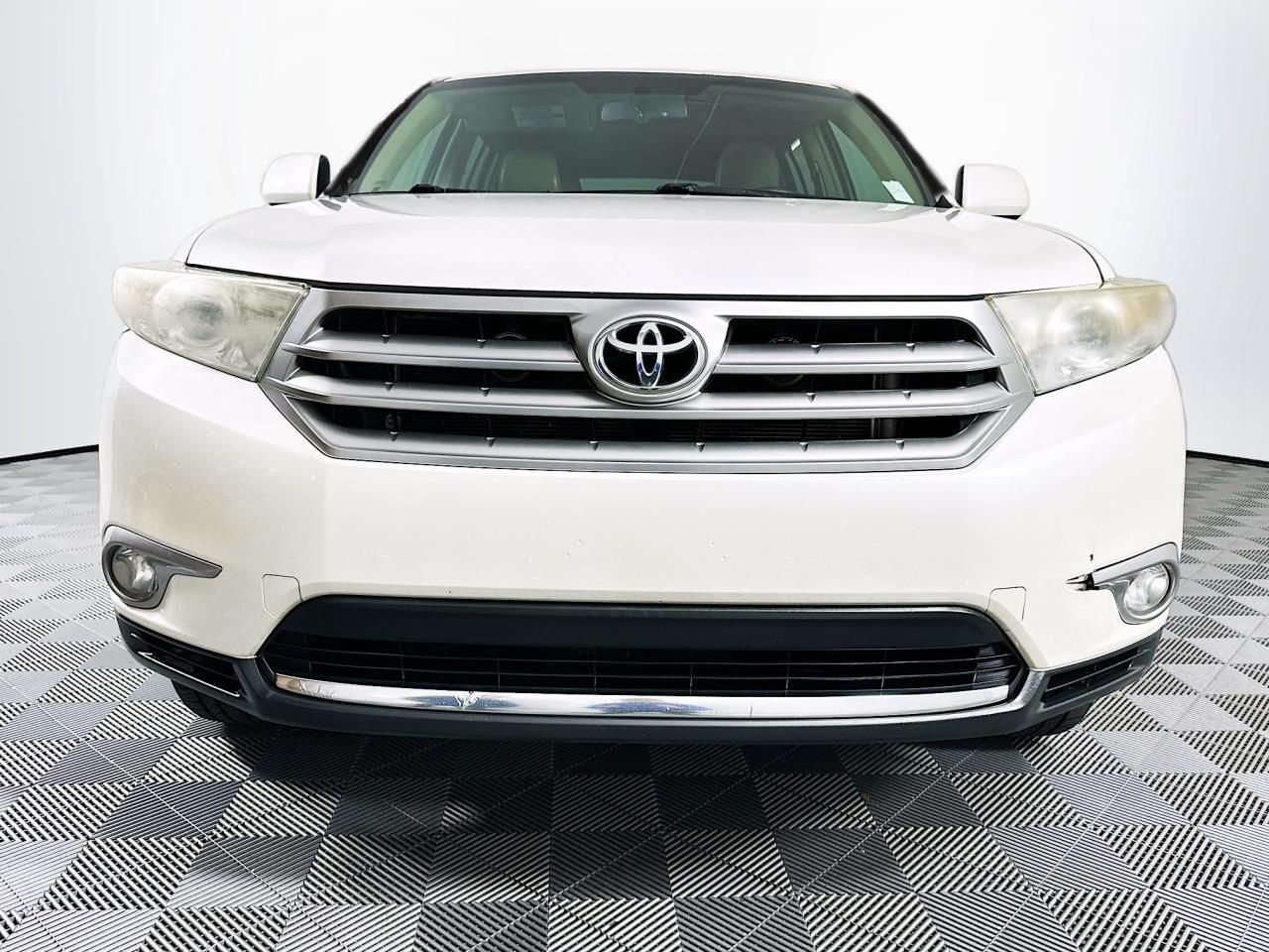 2013 Toyota Highlander Plus V6