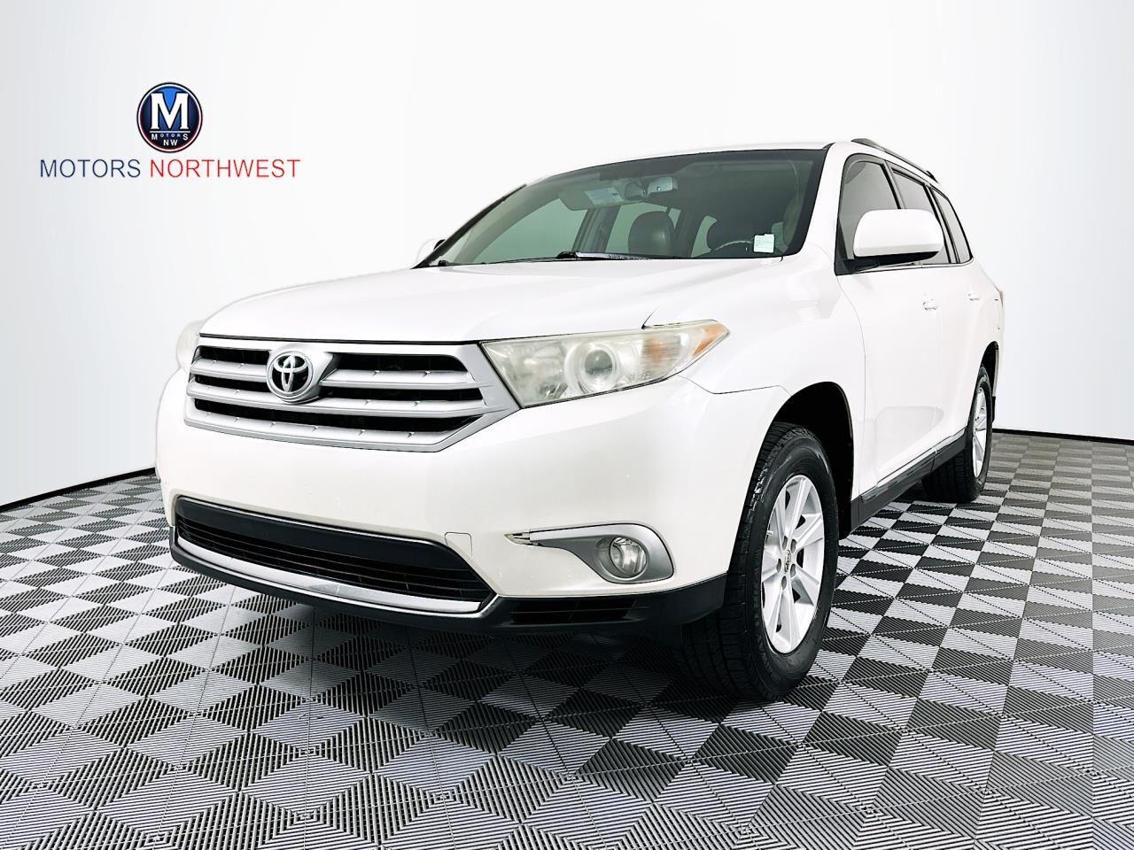 2013 Toyota Highlander Plus V6