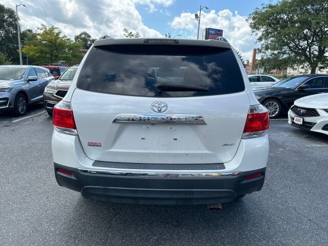 2013 Toyota Highlander SE Worcester MA