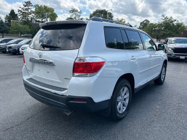 2013 Toyota Highlander SE Worcester MA
