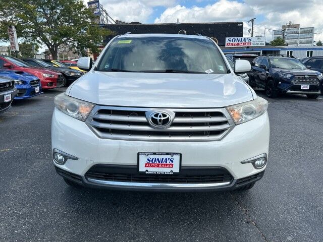 2013 Toyota Highlander SE Worcester MA