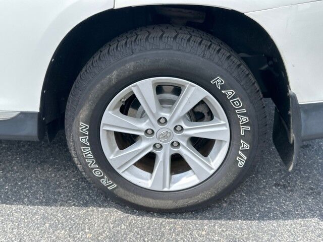 2013 Toyota Highlander SE Worcester MA