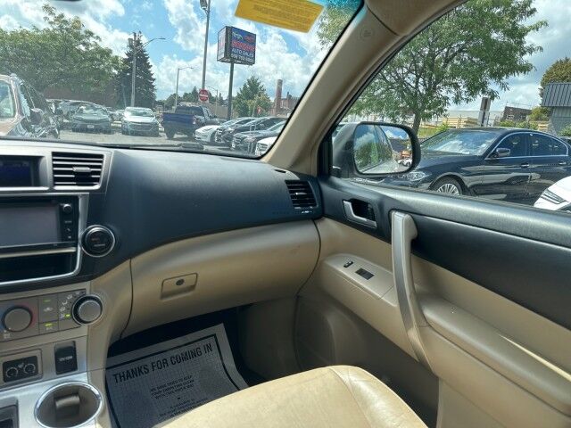 2013 Toyota Highlander SE Worcester MA