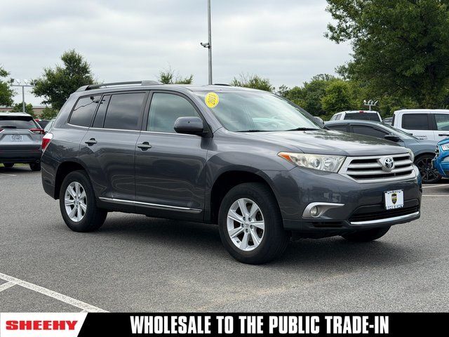 2013 Toyota Highlander SE
