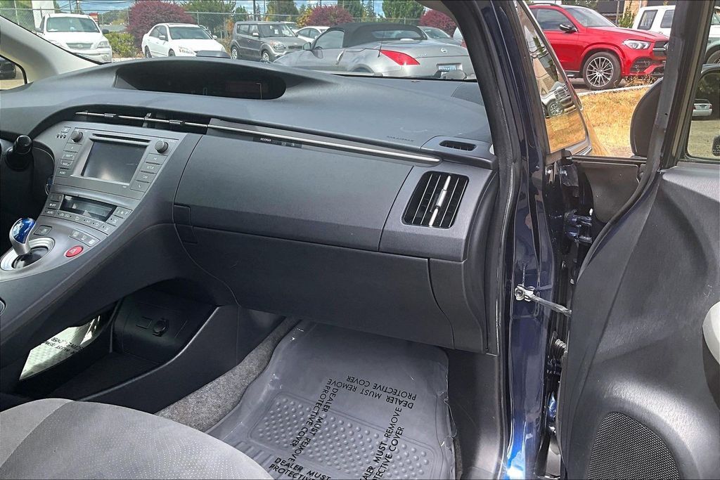 2013 Toyota Prius Two OR