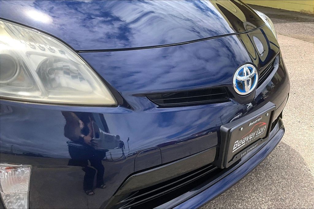 2013 Toyota Prius Two OR