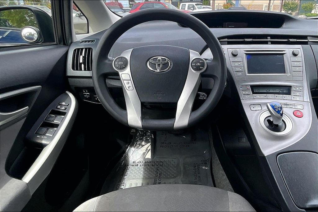 2013 Toyota Prius Two OR