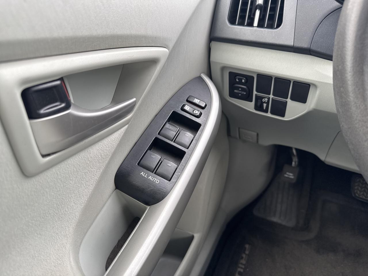 2013 Toyota Prius Two Warrenton VA