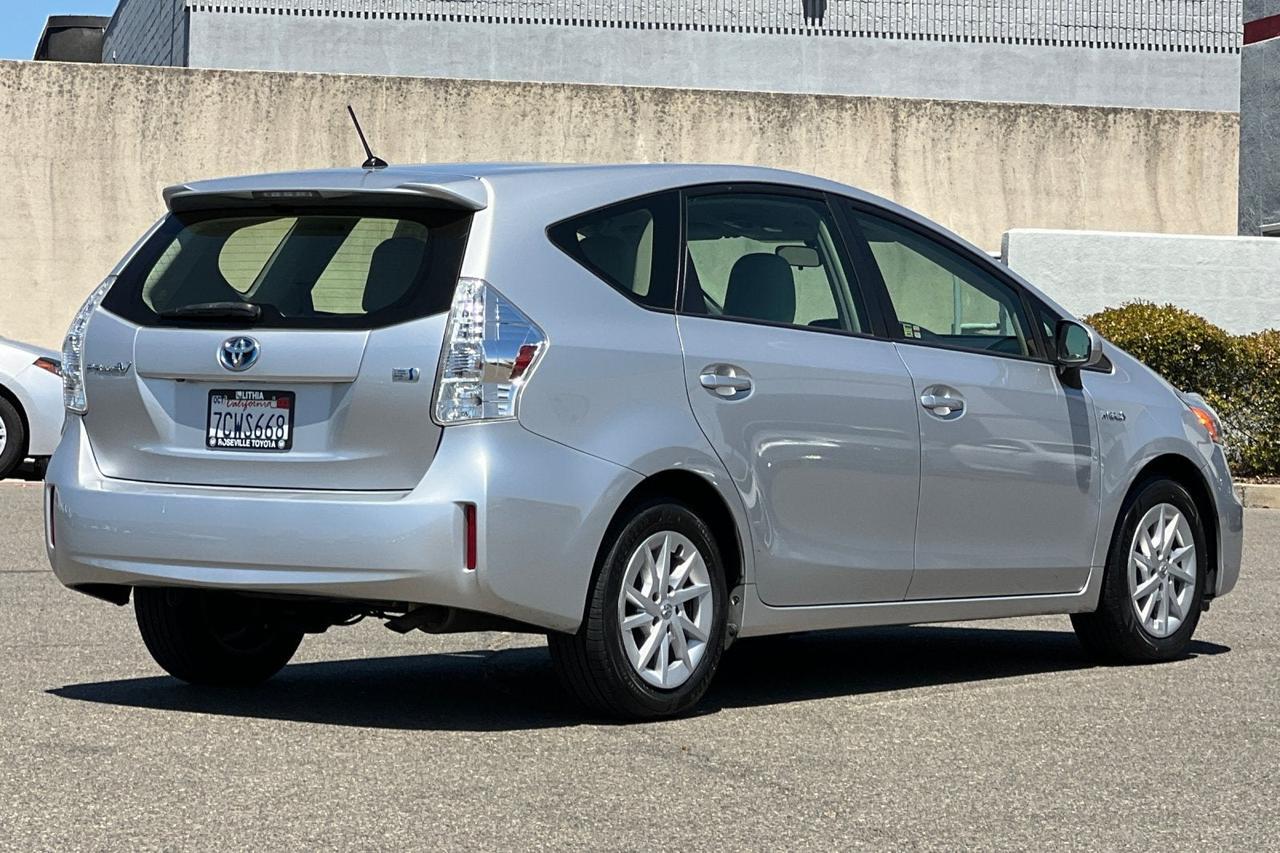 2013 Toyota Prius V Two