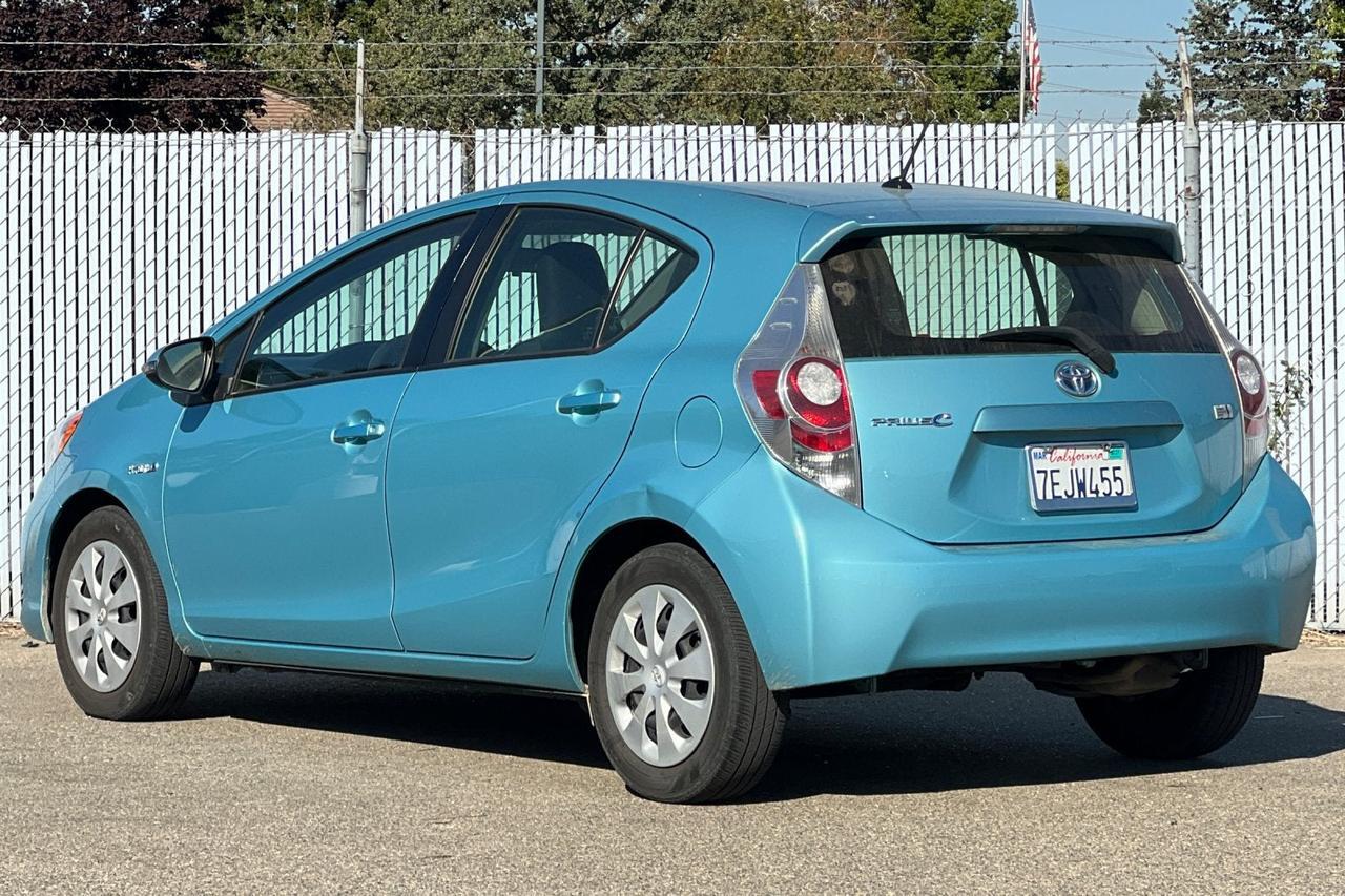 2013 Toyota Prius c One Roseville CA