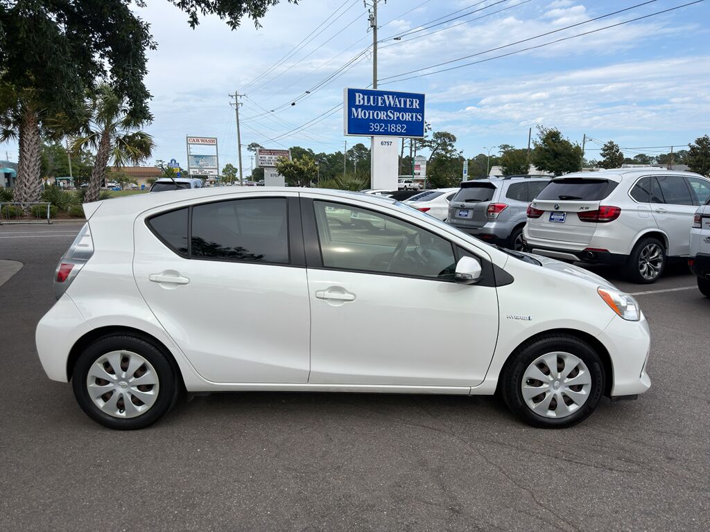 2013 Toyota Prius c Two