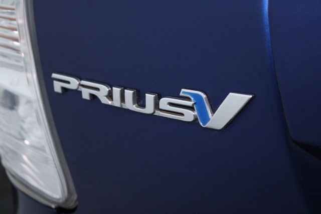 2013 Toyota Prius v Three Chantilly VA