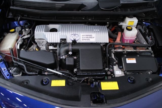 2013 Toyota Prius v Three Chantilly VA