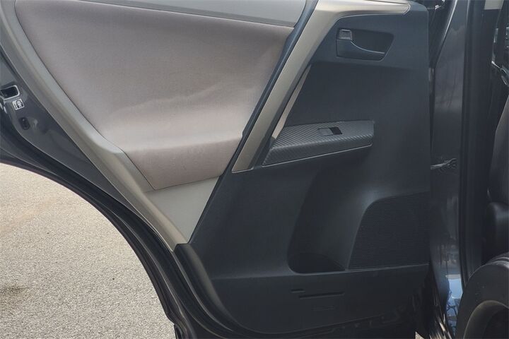 2013 Toyota RAV4 LE  TX