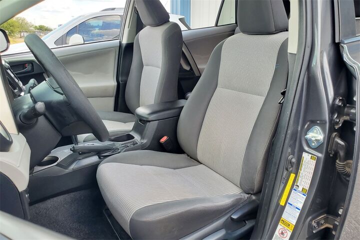 2013 Toyota RAV4 LE  TX