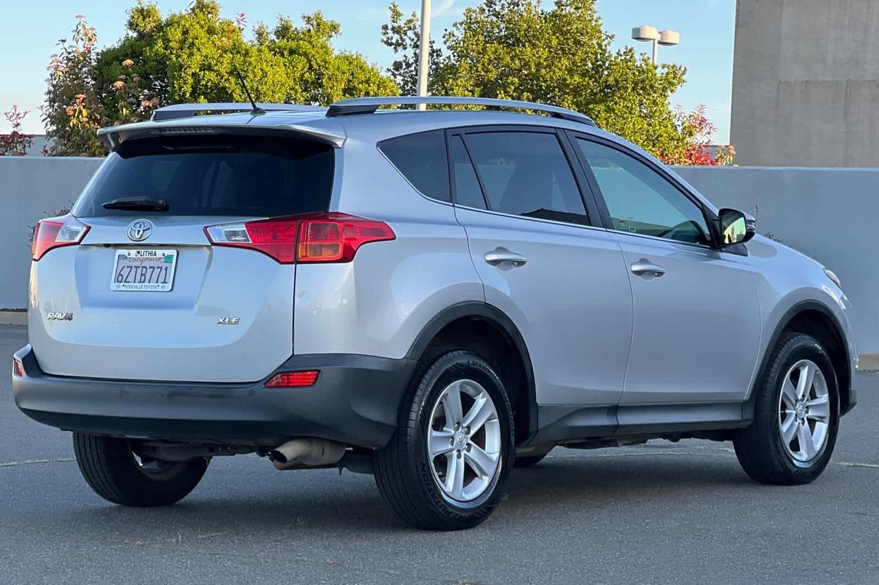 2013 Toyota RAV4 XLE