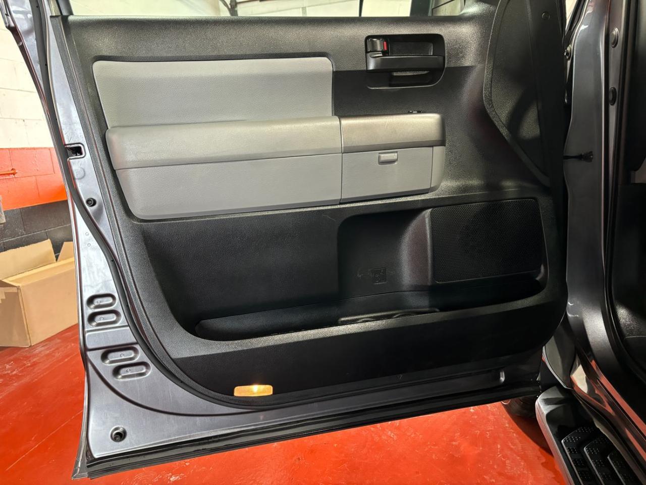 2013 Toyota Sequoia SR5 5.7L V8 Franklin OH