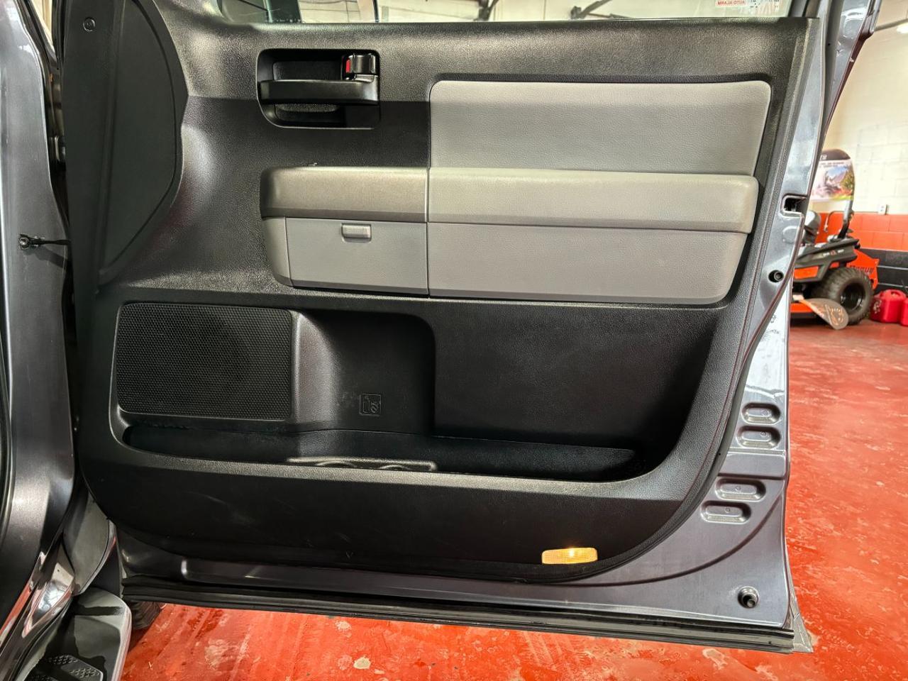 2013 Toyota Sequoia SR5 5.7L V8 Franklin OH