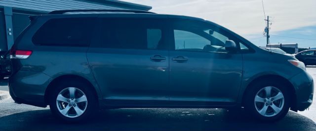 2013 Toyota Sienna- SD LE V6 7 Passenger Au Hot Springs AR